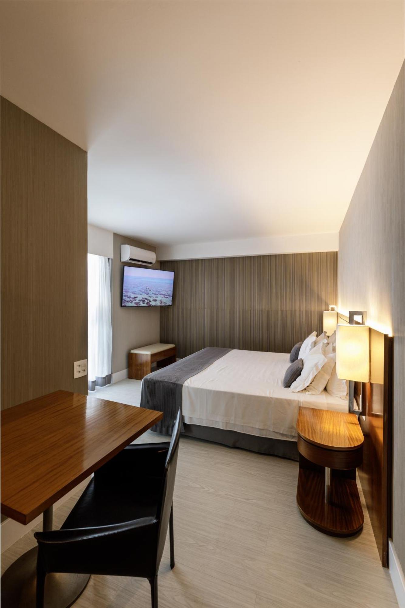 Luxury Double Room with Street View,1691985584:JPEG